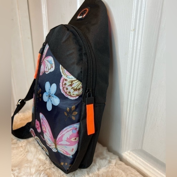 WOMENS SHOULDER/CHEST CANVAS PACK - Picture 3 of 8